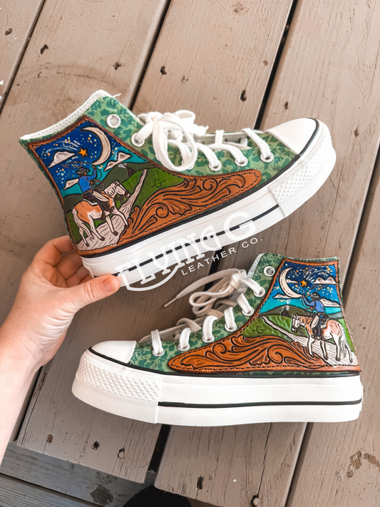 Pasture Ride High-Top Shoes - 7 Women’s