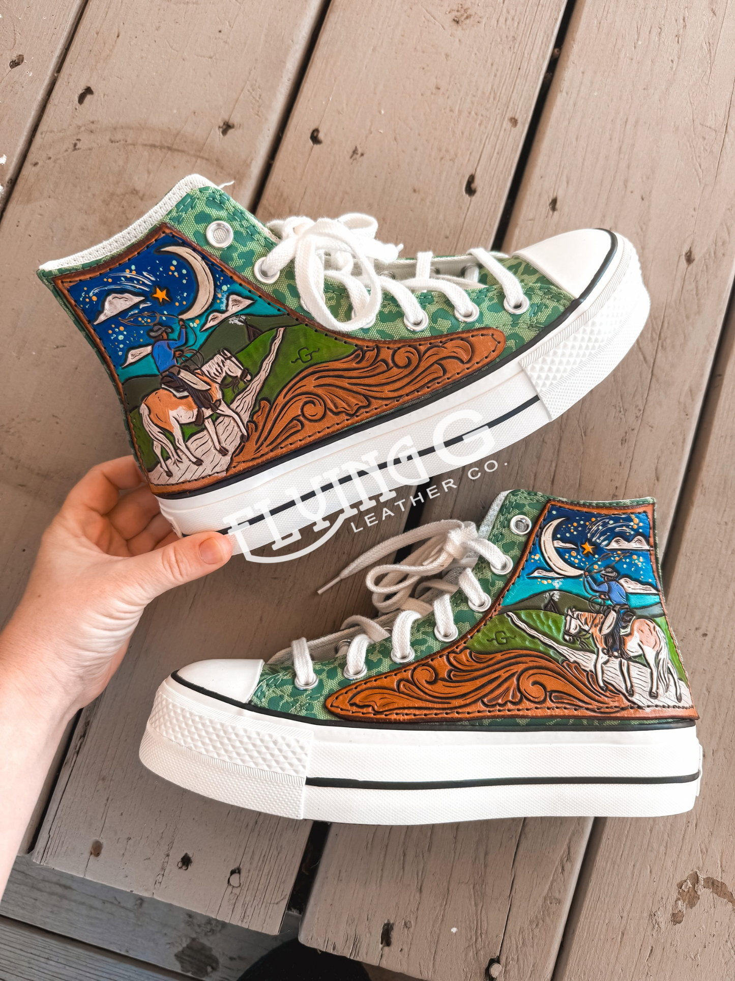 Pasture Ride High-Top Shoes - 7 Women’s