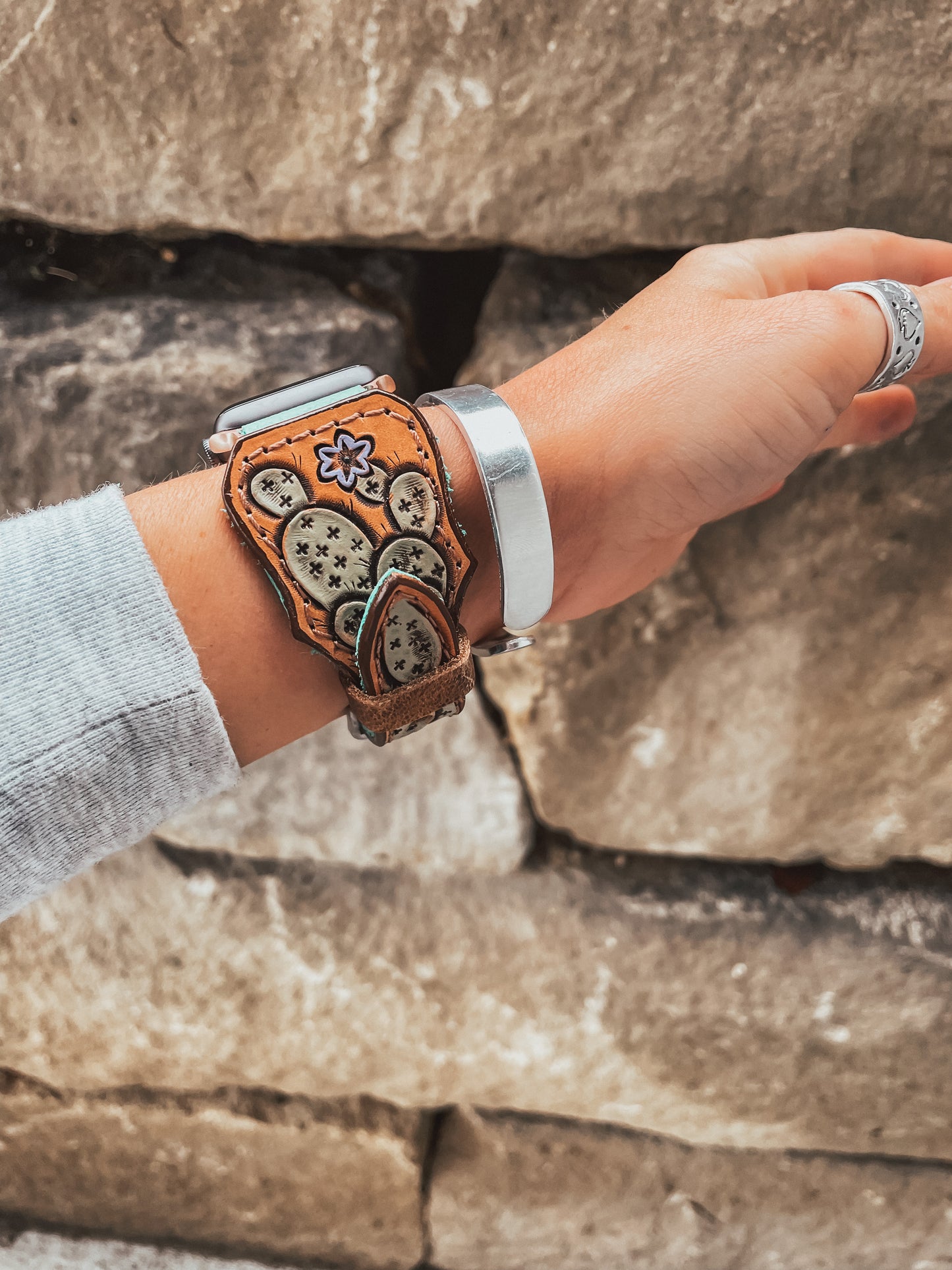 CUSTOM HAND-TOOLED WATCHBAND